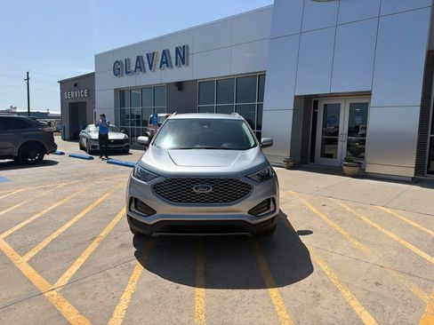Used 2023 Ford Edge SEL w/ Convenience Package AWD/4WD image 2