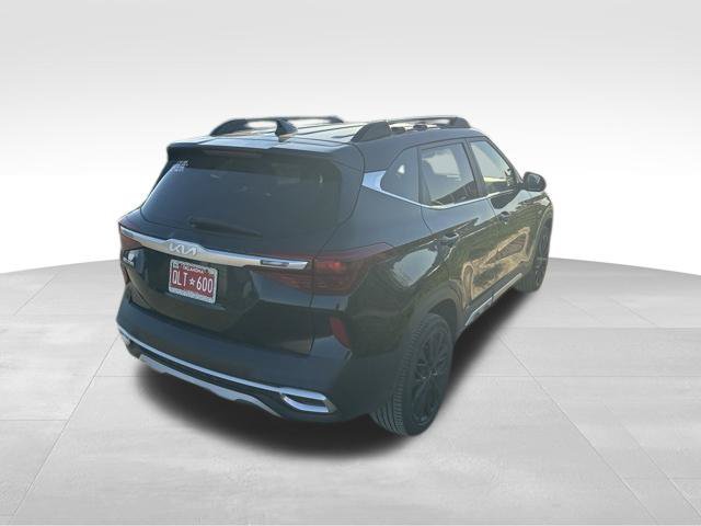 Used 2022 Kia Seltos Nightfall Edition AWD/4WD image 3