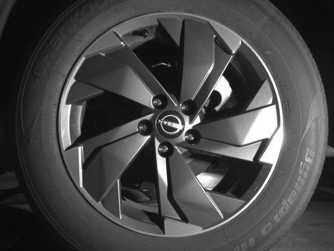 Used 2025 Nissan Rogue SV AWD/4WD image 14