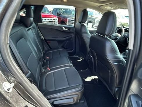 Certified 2020 Ford Escape Titanium AWD/4WD image 13