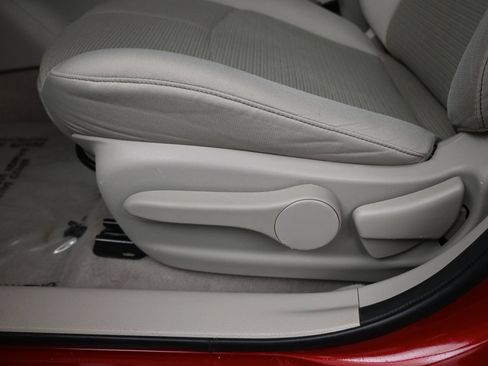 Used 2014 Nissan Sentra S FWD image 10