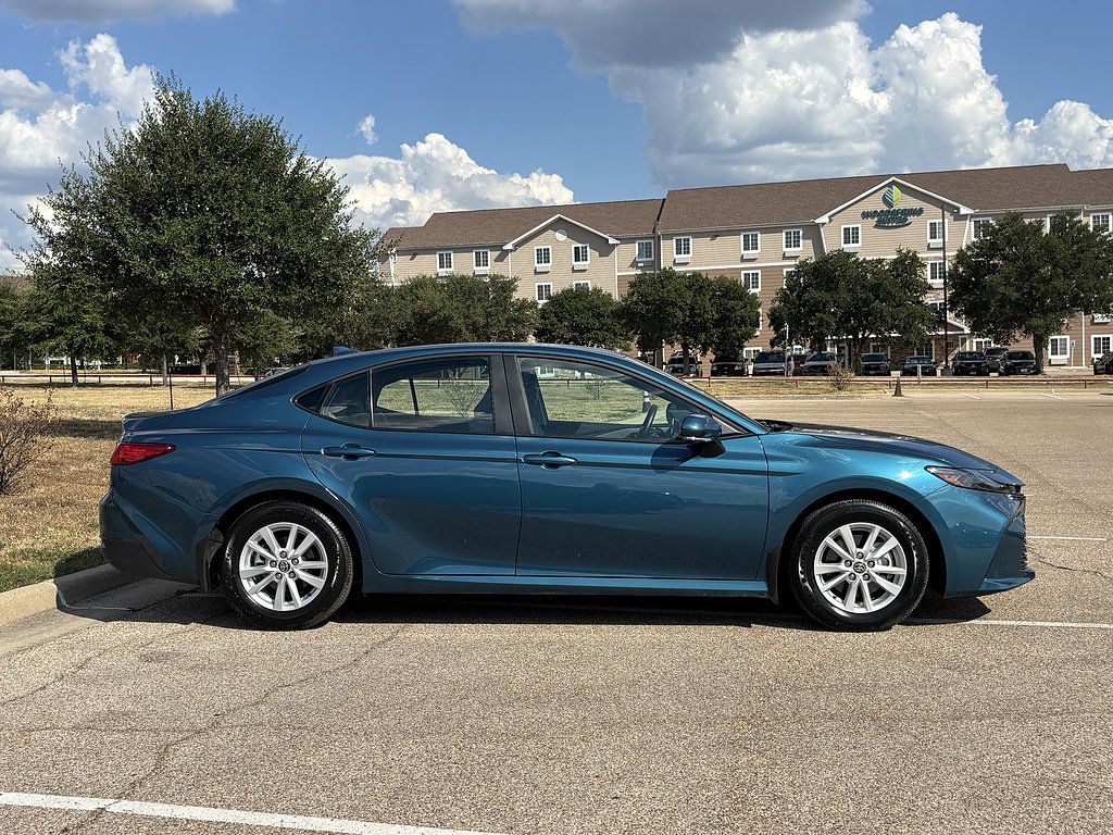 Used 2026 Toyota Camry LE w/ Convenience Package FWD image 6