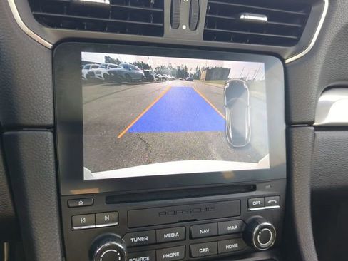 Used 2017 Porsche 911 Carrera image 17