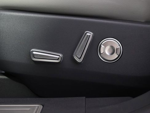 New 2026 Lincoln Nautilus Reserve w/ Jet Appearance Package AWD/4WD image 14