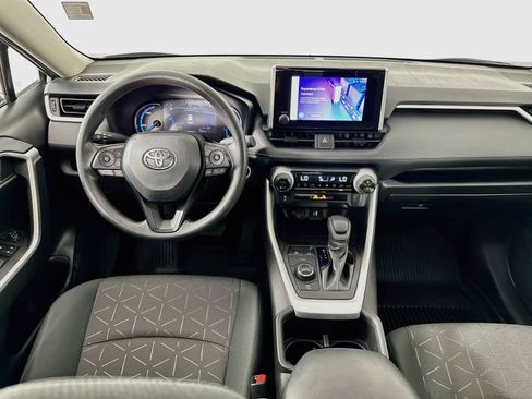 Used 2024 Toyota RAV4 XLE AWD/4WD image 22
