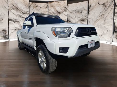 Used 2015 Toyota Tacoma 4x4 Double Cab w/ TRD Sport Package image 3