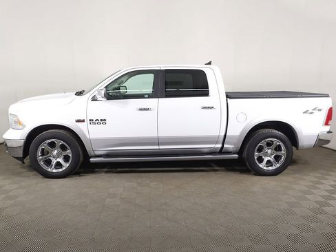 Used 2017 RAM 1500 Laramie w/ Convenience Group AWD/4WD image 16
