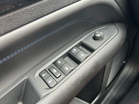 New 2026 Jeep Compass Latitude image 20