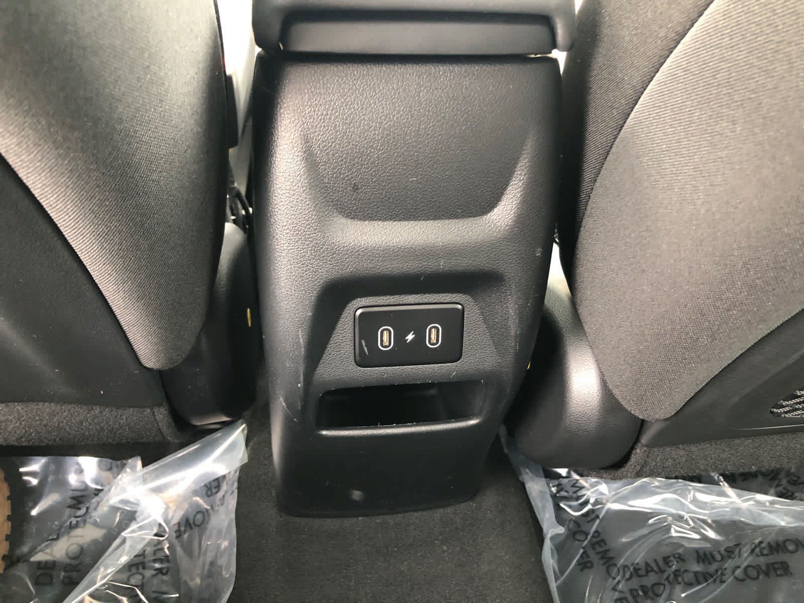 Certified 2025 Hyundai Venue SEL FWD image 25