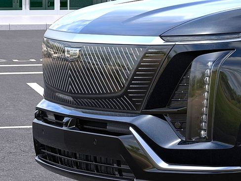 New 2027 Cadillac Vistiq Luxury w/ LPO, Trailering Package AWD/4WD image 13