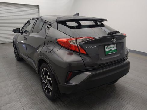 Used 2018 Toyota C-HR XLE image 5