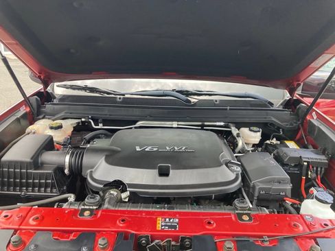 Used 2021 Chevrolet Colorado Z71 AWD/4WD image 29
