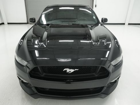 Used 2016 Ford Mustang GT Premium w/ Equipment Group 401A RWD image 2