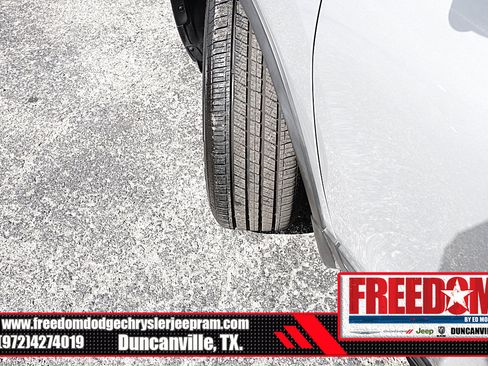 Used 2020 Nissan Rogue SV w/ Premium Package FWD image 44