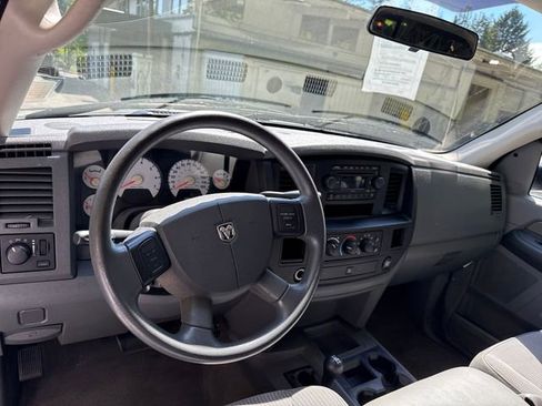Used 2009 Dodge Ram 2500 Truck SXT AWD/4WD image 17