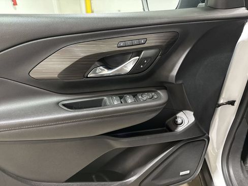 Used 2022 GMC Terrain SLT w/ Infotainment Package II FWD image 20
