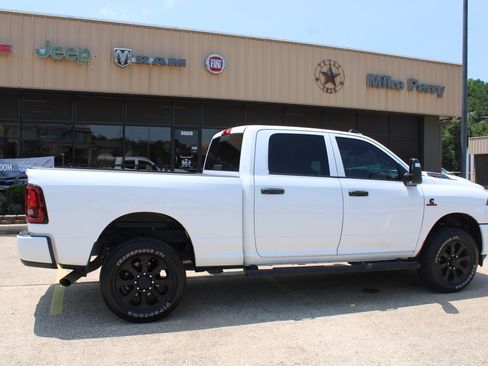 Certified 2026 RAM 2500 Tradesman AWD/4WD image 6