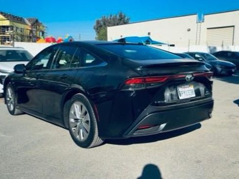 Used 2024 Toyota Mirai w/ Advanced Technology Package image 3