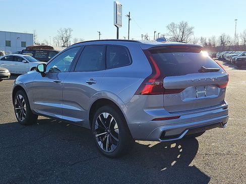New 2026 Volvo XC60 B5 Plus w/ Protection Package Premier image 4