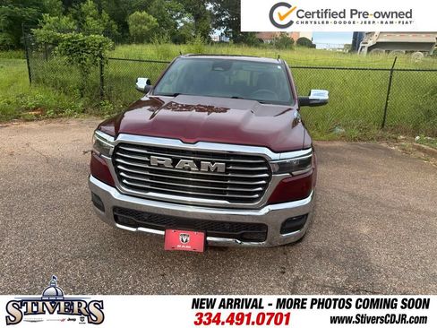 Certified 2025 RAM 1500 Laramie AWD/4WD image 3
