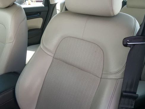Used 2022 Honda Civic Touring image 21