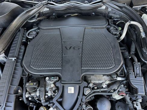 Used 2013 Mercedes-Benz C 300 4MATIC Sedan image 3