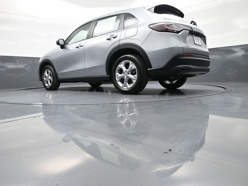 Certified 2024 Honda HR-V LX image 30