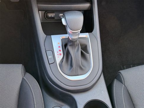 Used 2024 Kia Forte LXS w/ LXS Technology Package image 15