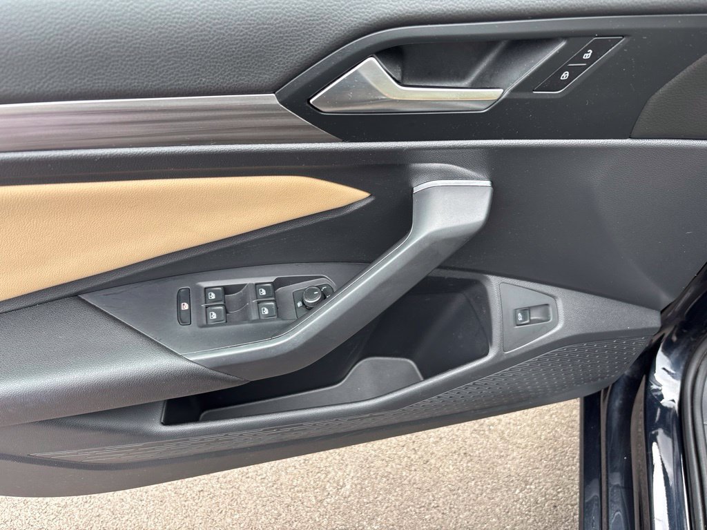 Used 2019 Volkswagen Jetta SEL FWD image 12