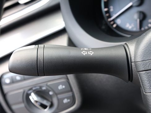 Certified 2025 INFINITI QX50 Luxe image 39