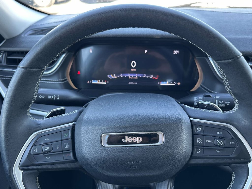 Used 2023 Jeep Grand Cherokee L Laredo w/ Luxury Tech Group I AWD/4WD image 21