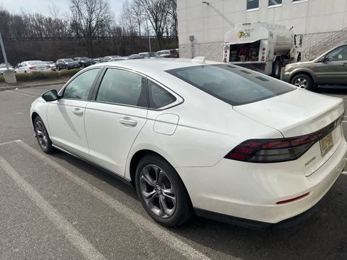 Used 2024 Honda Accord EX image 15