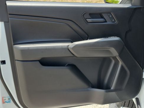 Used 2026 Chevrolet Colorado W/T w/ Advanced Trailering Package AWD/4WD image 14