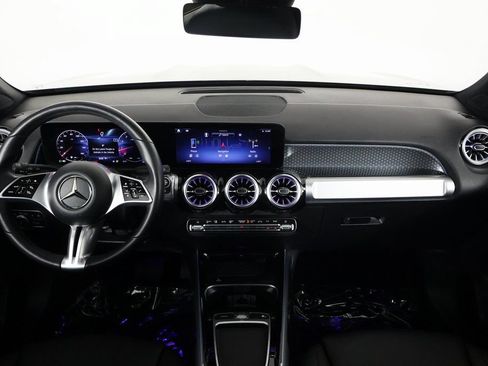 Certified 2024 Mercedes-Benz GLB 250 4MATIC image 8