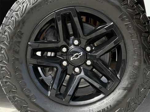 Certified 2023 Chevrolet Silverado 1500 LT Trail Boss w/ Protection Package image 9
