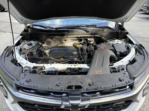 Certified 2024 Chevrolet Trax RS w/ Driver Confidence Package FWD image 26
