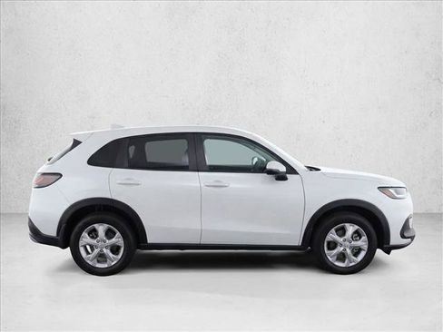 Used 2024 Honda HR-V LX image 8