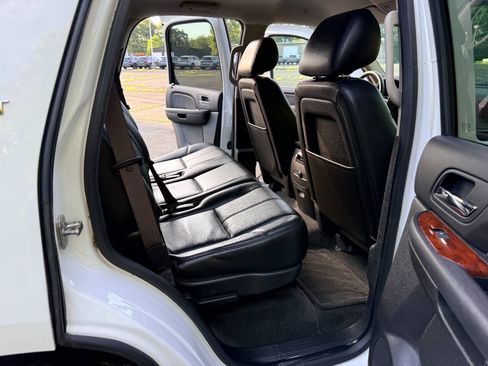 Used 2013 Chevrolet Tahoe LT AWD/4WD image 13