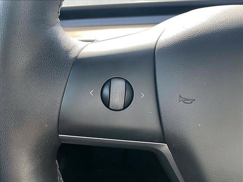 Used 2021 Tesla Model 3 Long Range AWD/4WD image 20