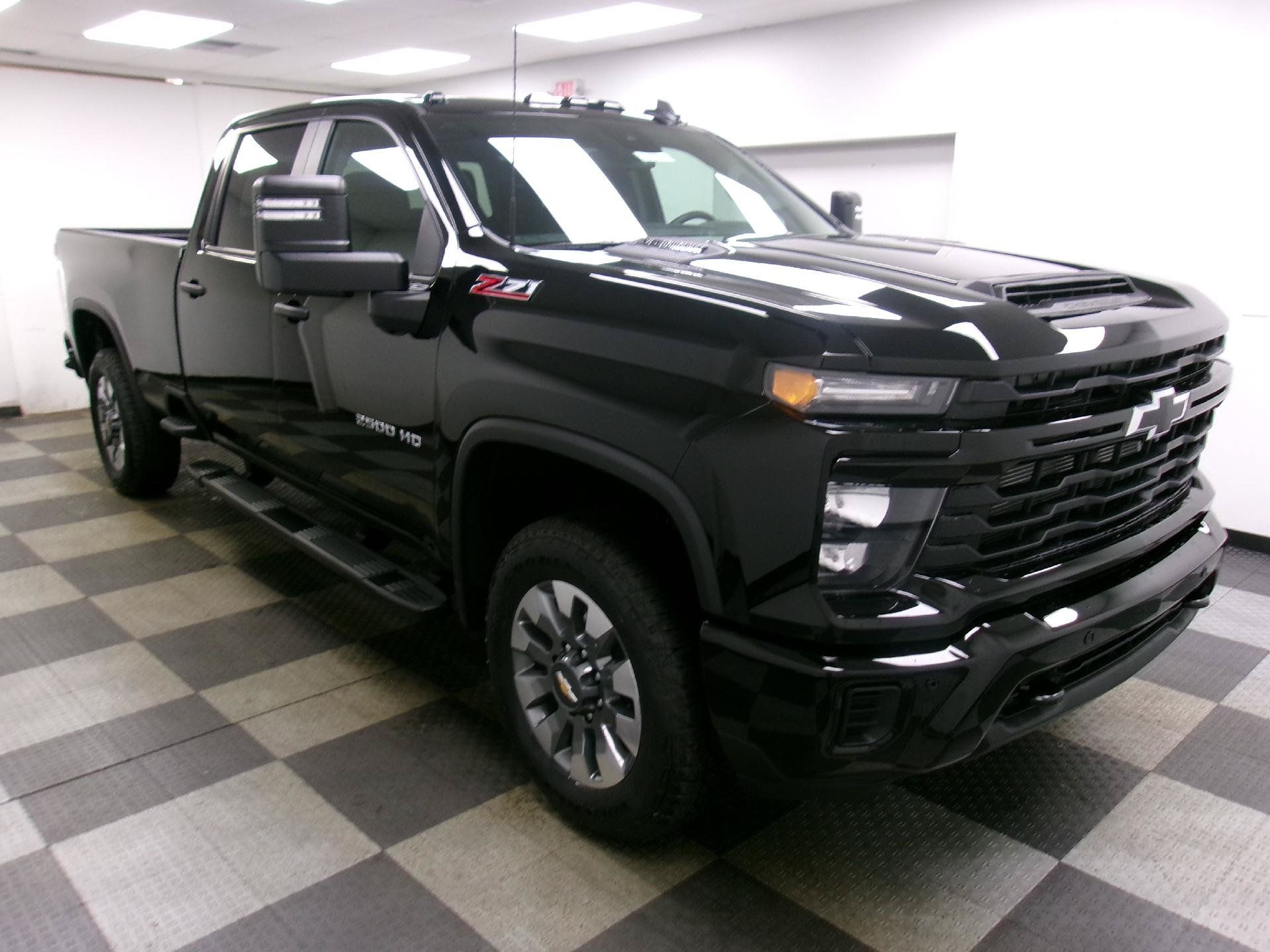 New 2026 Chevrolet Silverado 2500 Custom w/ Custom Value Package AWD/4WD image 14