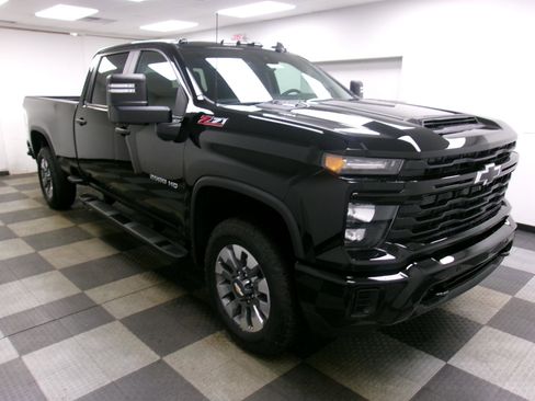 Used 2026 Chevrolet Silverado 2500 Custom w/ Custom Value Package AWD/4WD image 14