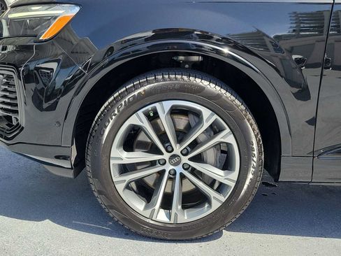 Certified 2026 Audi Q7 3.0T Premium w/ Convenience Plus Package AWD/4WD image 11