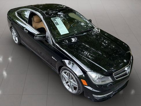 Used 2012 Mercedes-Benz C 63 AMG Coupe w/ Multimedia Pkg image 8