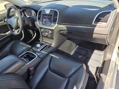 Used 2022 Chrysler 300 Touring L w/ Popular Equipment Group image 18