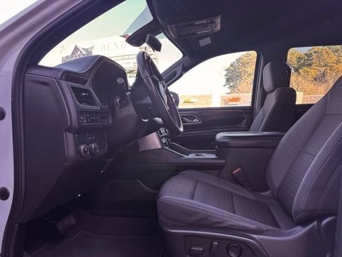 Used 2022 Chevrolet Tahoe LS image 9