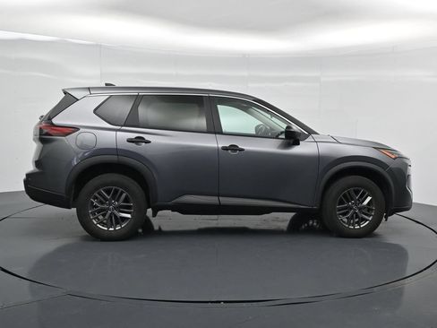 Used 2025 Nissan Rogue S AWD/4WD image 8