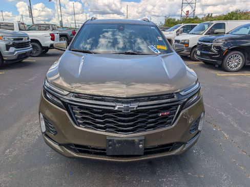 Used 2024 Chevrolet Equinox RS AWD/4WD image 2