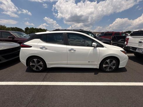 Used 2018 Nissan Leaf SV FWD image 8