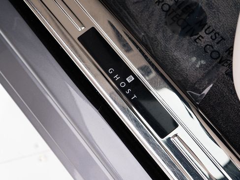 Certified 2022 Rolls-Royce Ghost w/ Ghost Package image 20