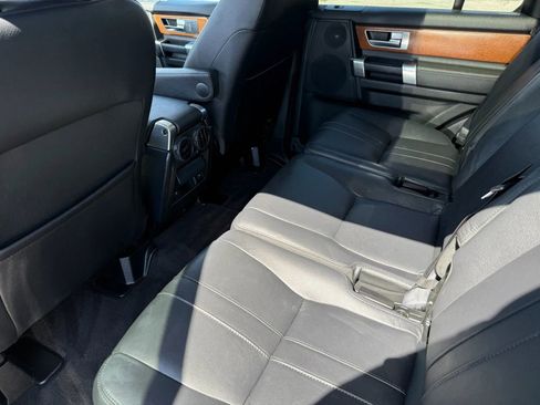 Used 2015 Land Rover LR4 HSE AWD/4WD image 7